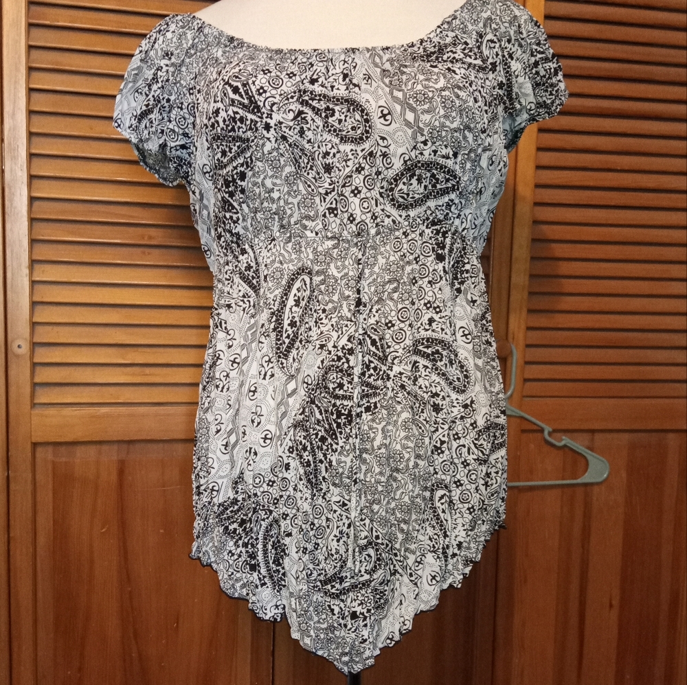 Black an White Blouse